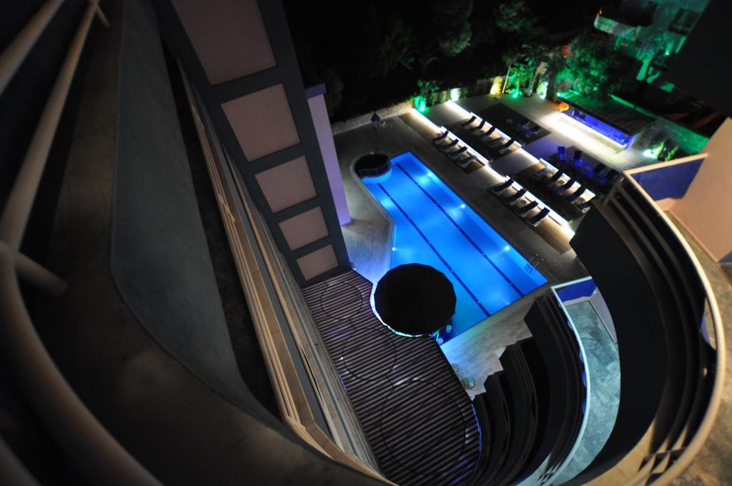Happy Apart Hotel Kusadası Exteriör bild