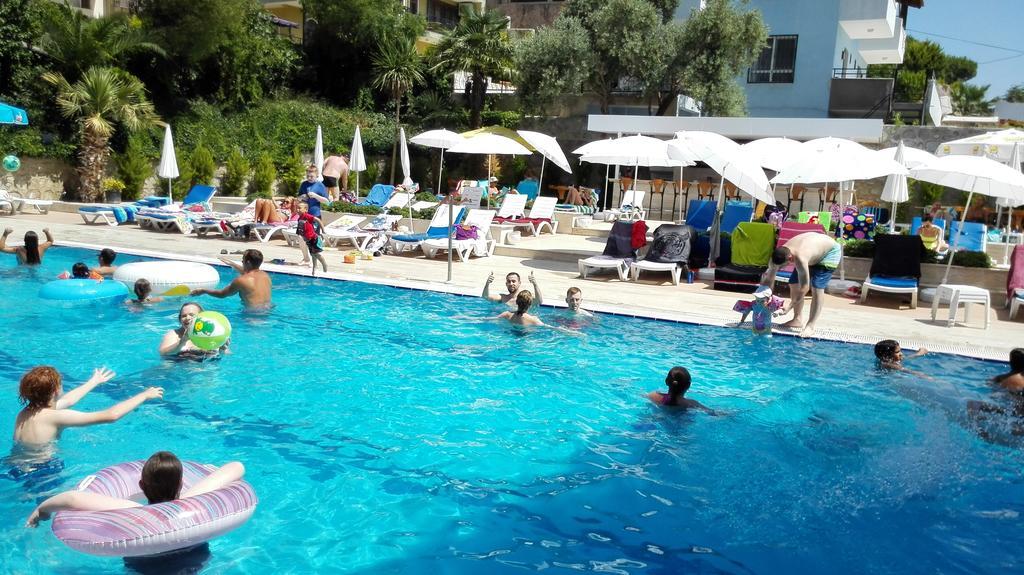 Happy Apart Hotel Kusadası Exteriör bild